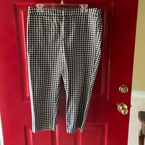 Coldwater Creek black n white Capri pants sz 12